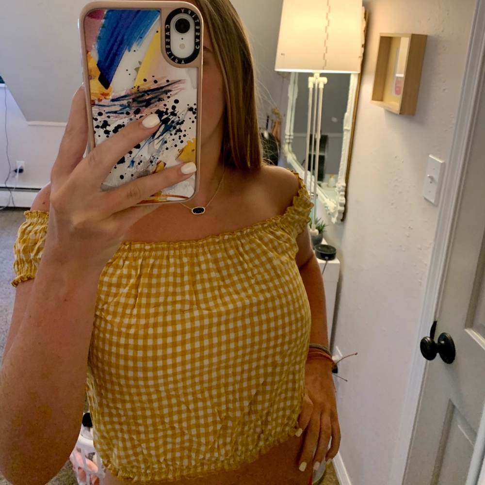 Brandy melville off the shoulder top